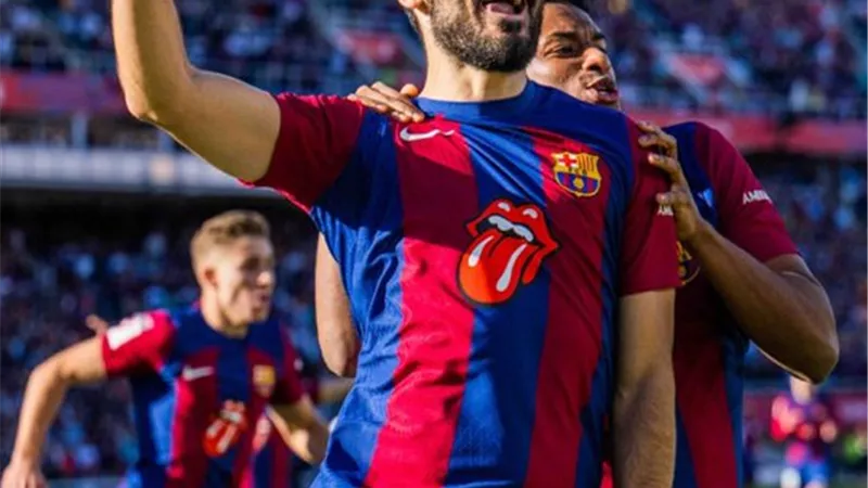 كلاسيكو الأرض .. برشلونة ينهي الشوط الأول متقدما بهدف جوندوجان