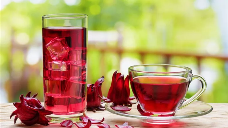 3 فوائد تحصل عليها من شرب الكركدية