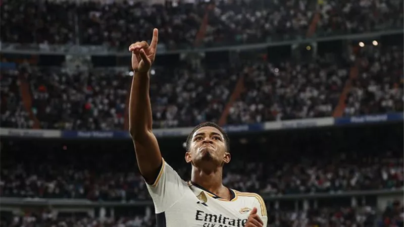كلاسيكو الأرض .. شاهد صاروخية بيلينجهام تمنح ريال مدريد التعادل