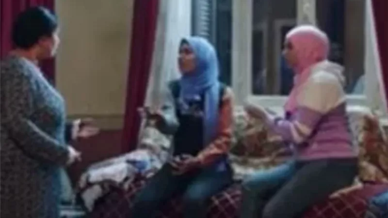 هند تضع سامية في موقف حرج فى 