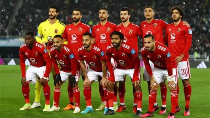 شاهد سيف زاهر يستعرض التشكيل المتوقع للأهلي ضد صن داونز