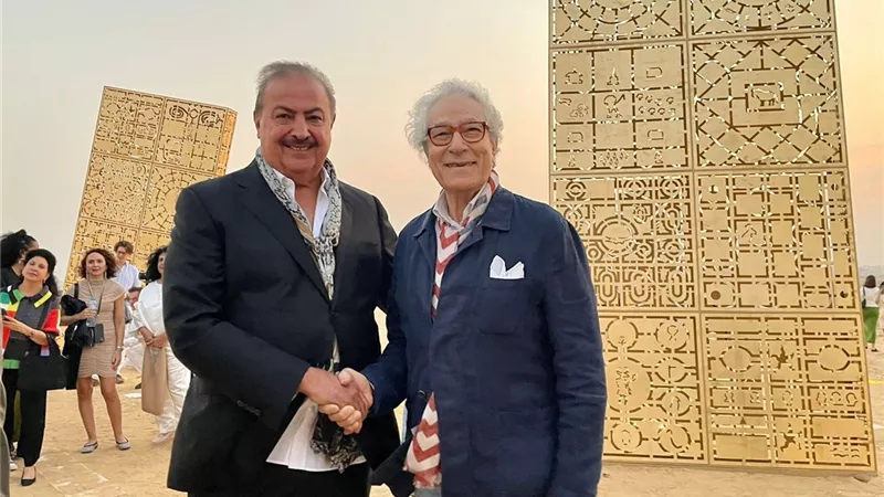 فاروق حسني فى زيارة لمتاهة راشد بن خليفة بين الماضي والحاضر