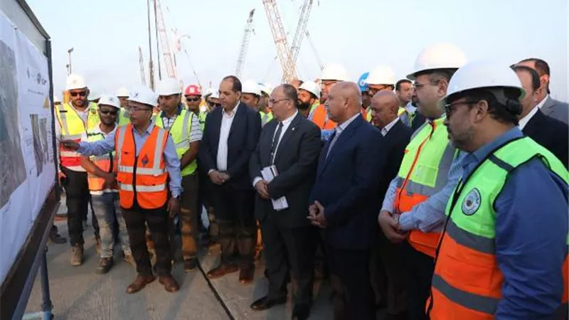 وزيرالنقل يتفقد ميناء دمياط البحري لمتابعة معدلات تنفيذ المشروعات