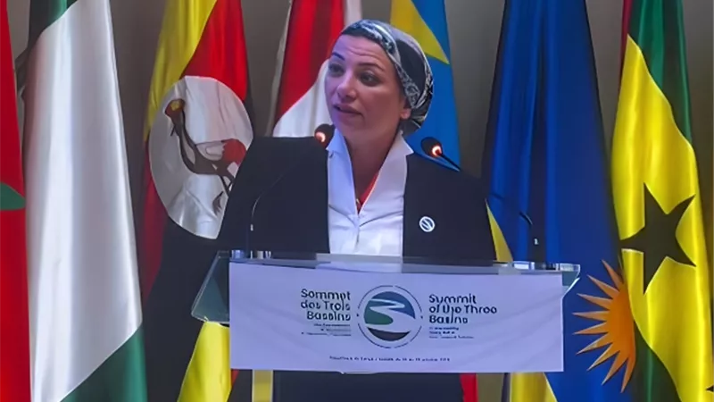 وزيرة البيئة تلقى كلمة مصر فى قمة 