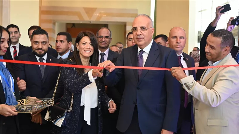 وزير الرى يفتتح المعرض المقام على هامش 