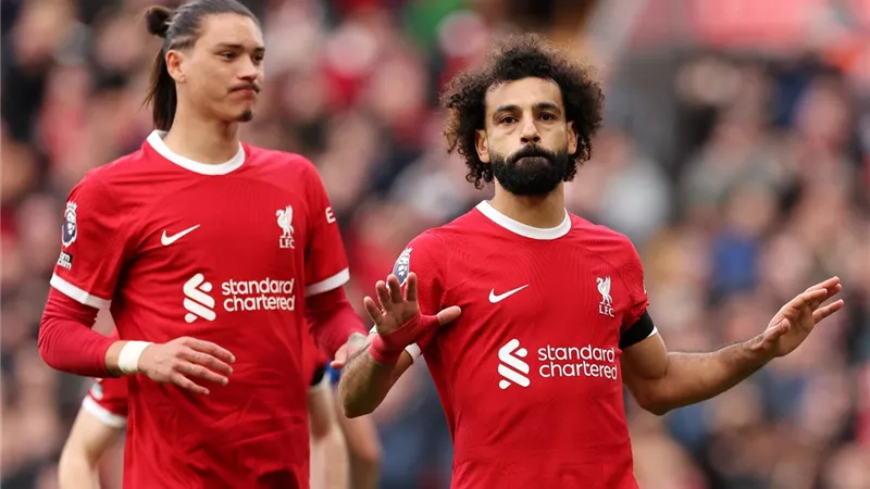 صلاح يقود هجوم ليفربول لمواجهة نوتينجهام فورست