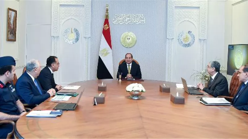 الرئيس يطلع على معدلات تنفيذ المراحل الحالية والمستقبلية للمشروعات الاستراتيجية ووسائل الري الحديثة