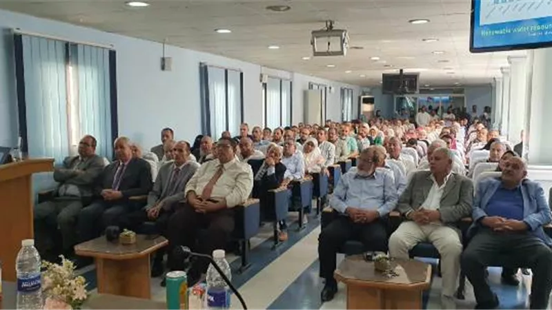 الندوة العلمية الأولي للموسم الثقافي لأعضاء هيئة البحوث ومعاونيهم بمركز بحوث الصحراء