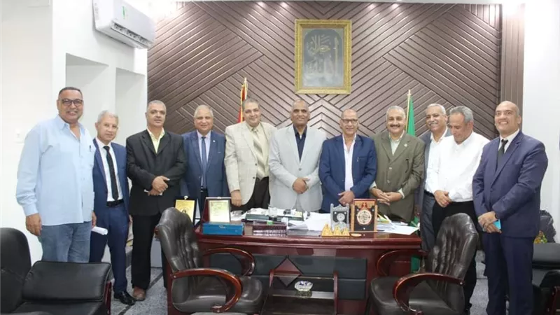 تنقلات بين قيادات مديرية التربية والتعليم بمحافظة المنيا
