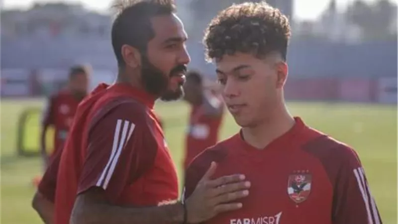 عبد العال : عاشور أساسياً فى تشكيل الأهلي أمام صن داونز بالقاهرة