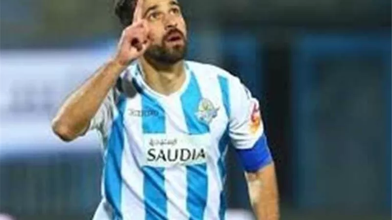 عبدالله السعيد يطالب نجم الأهلي بعدم التجديد والإنتقال الي بيراميدز
