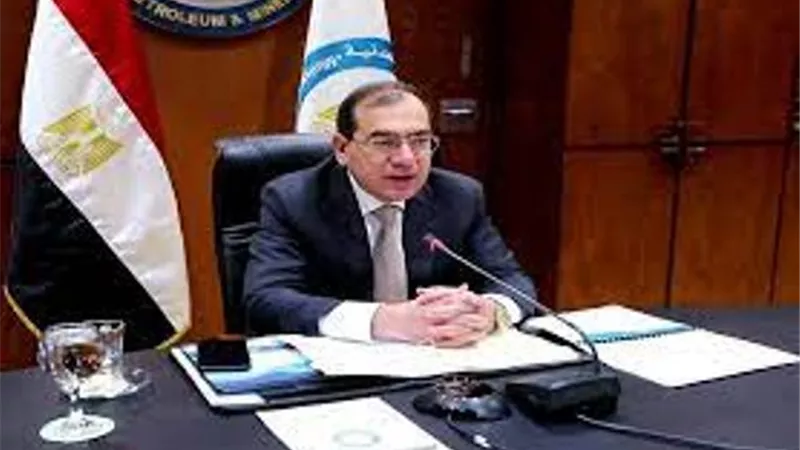 البترول يوجه بضرورة العمل على تحديدالأولويات لمواكبةالأحداث العالمية