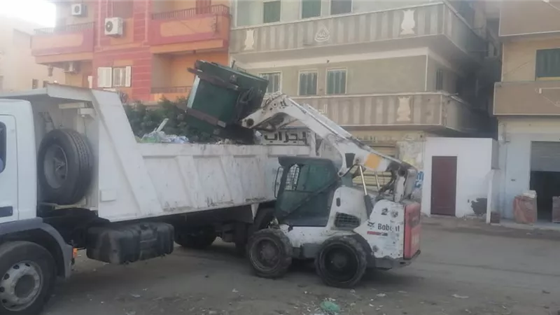 محافظ كفرالشيخ يتابع حملات النظافة وحركة نقل الركاب