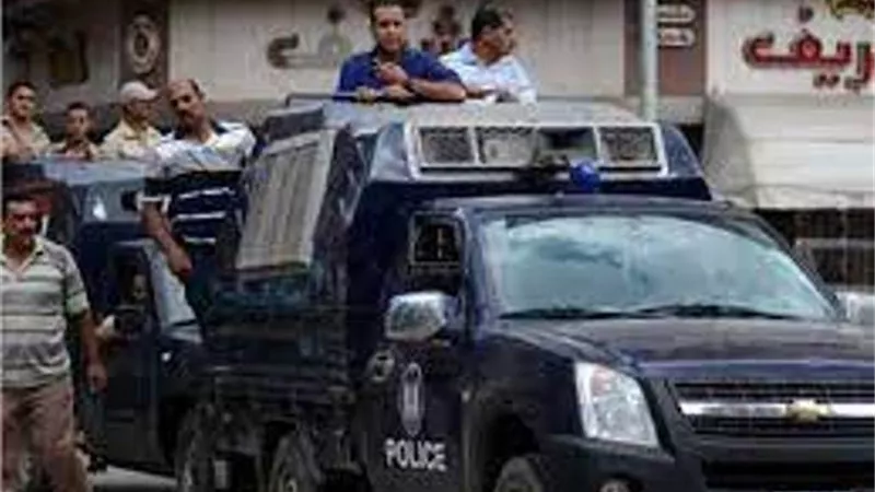 مصرع وإصابة 4 أشخاص في تصادم سيارتين بالشرقية