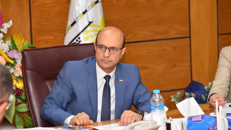 المنشاوى يترأس اجتماع لجنة إدارة جامعة أسيوط الأهلية