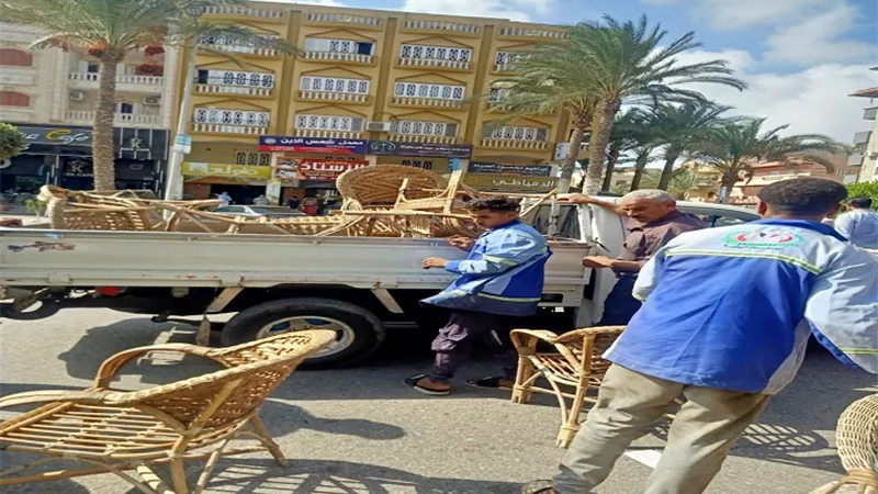 حملة أمنية لإزالة إشغالات الطرق والأرصفة في دمياط الجديدة