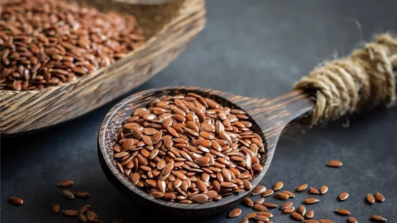 5 فوائد لحب الرشاد لحدوث الحمل..تعرف عليها