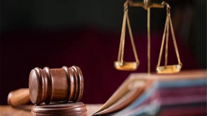 صلاحيات رئيس المحكمة خلال إدارة الجلسة