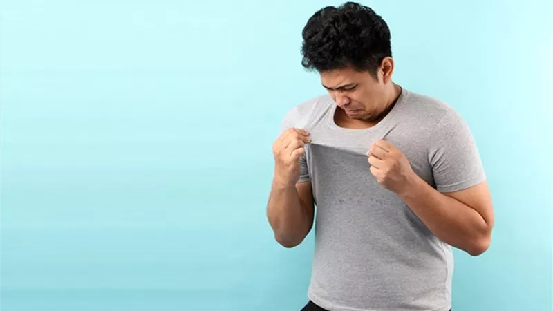 7 أسباب لرائحة العرق المفاجئة