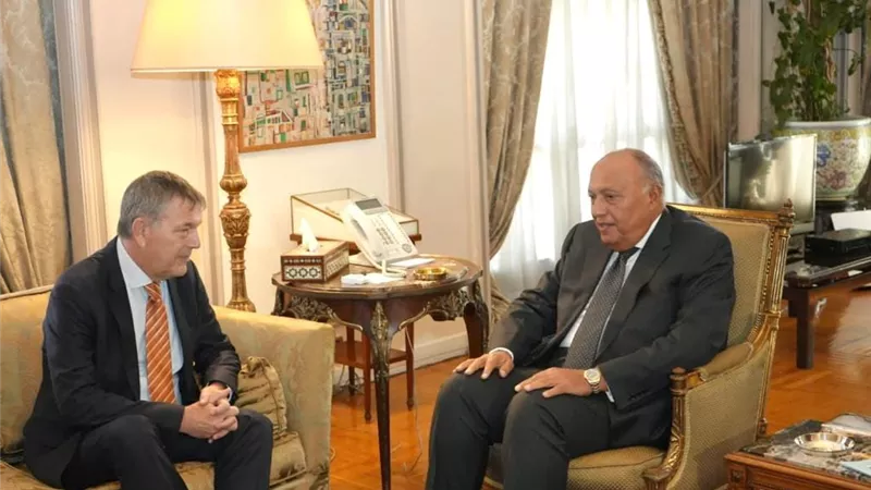 وزير الخارجية يبحث مع المفوض العام للأونروا الأوضاع في غزة