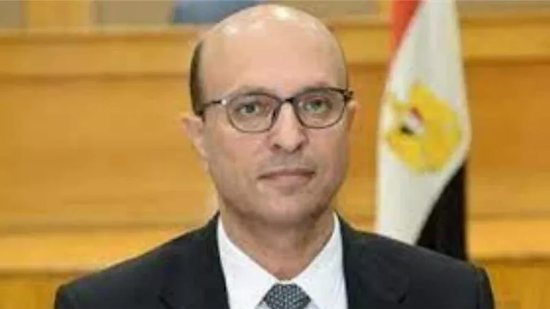 رئيس جامعة أسيوط يصدر قراراًبإعادة تشكيل مجلس إدارة مركز الدراسات