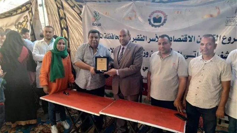 الطب البيطري بالمنيا تنظم قافلة مجانية بقرية قلوصنا في سمالوط