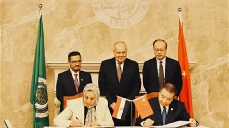 رئيس جامعة عين شمس تشارك في المنتدى العالمي الصيني العربي للتنمية