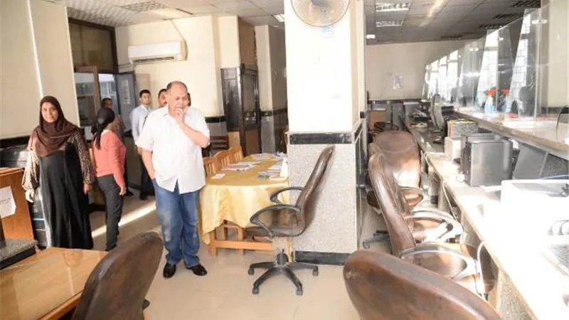 محافظ أسيوط يتفقد إدارة خدمة المواطنين ومركز التدريب بالديوان العام