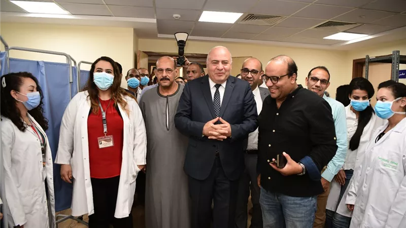 الداوي يطلق التشغيل التجريبي للعيادات الخارجية بمستشفي نجع حمادي