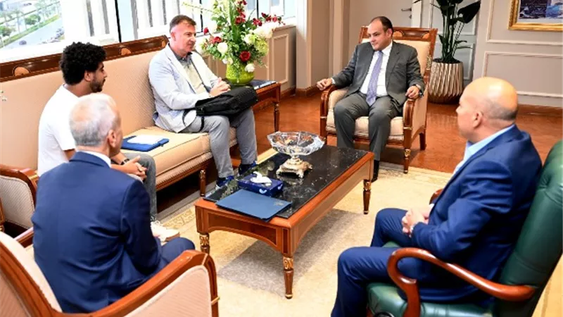 وزير التجارة والصناعة يبحث مع شركة كوفرا الإيطالية مشروعات جديدة بالسوق المصري