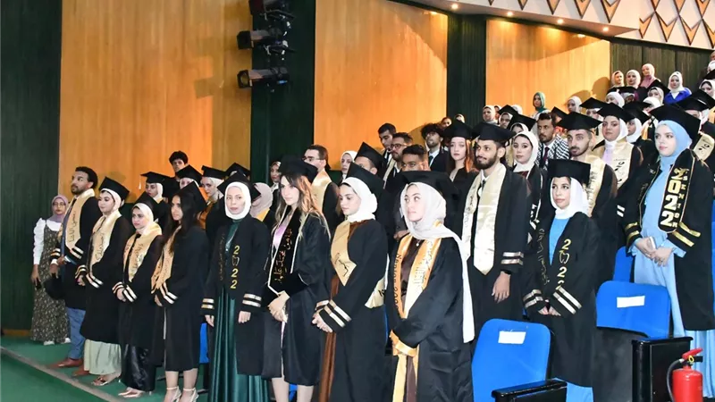تخريج الدفعة 22 لطب أسنان القناة