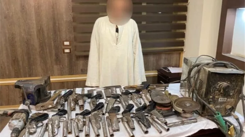 ضبط شخص حول مسكنه لوشة تصنيع الأسلحة النارية في بني سويف