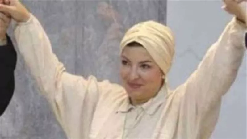 استشهاد الفنانة الفلسطينية إيناس السقا وابنتيها لين وسارة