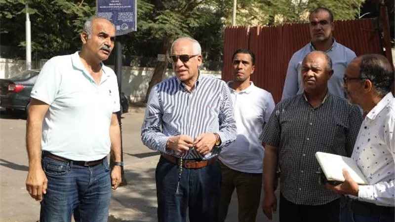محافظ الجيزة يتابع جهود النظافة و كفاءة الطرق بالعجوزة والدقى