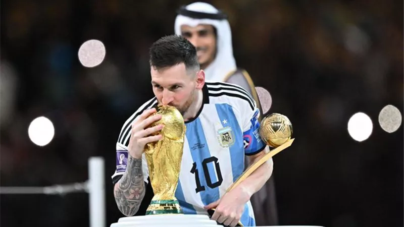 ميسي عن منتخب الأرجنتين: أصبحنا أبطال العالم.. ولكن