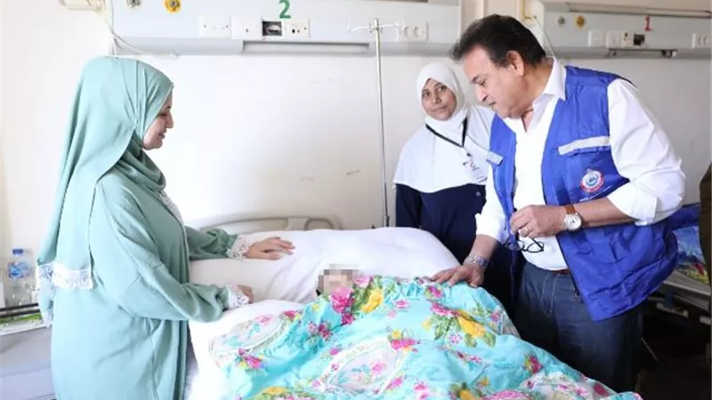 وزير الصحة ومحافظ شمال سيناء يتفقدان أقسام مستشفى العريش العام