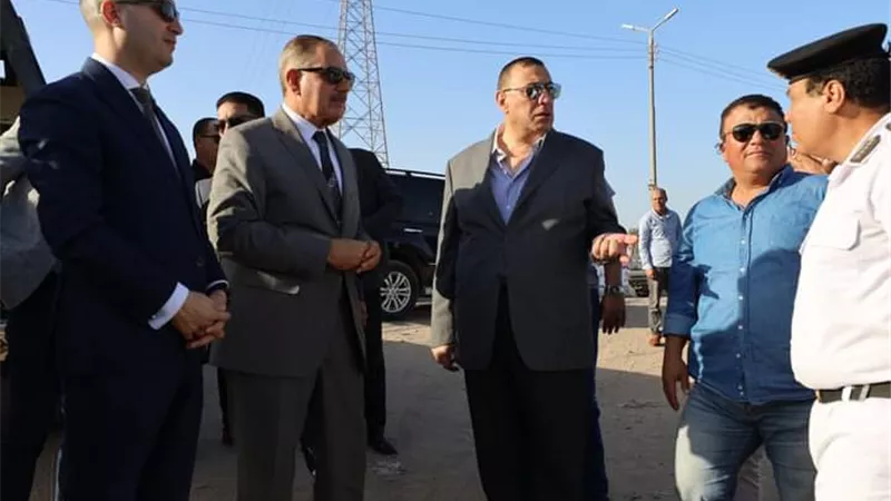 محافظ كفرالشيخ يتفقد الخدمات والمحاور المرورية الجديدة