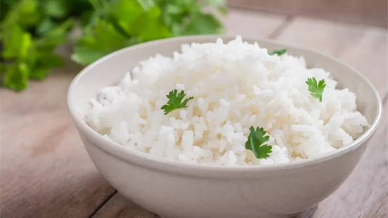 5 خطوات لتحضير ارز ابيض مفلفل