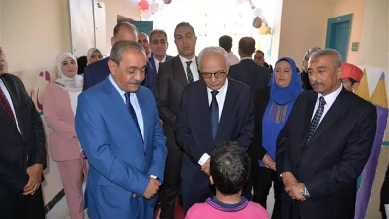 تفاصيل زيارة وزير التعليم للإسماعيلية..صور