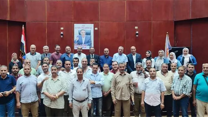 رضوان: جهاز بدر يكرم عمار مندور على مجهوداته فى المدينة.. بالصور