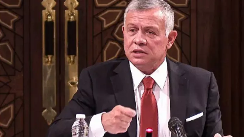 ملك الأردن يشدد على ضرورة وقف الحرب بغزة