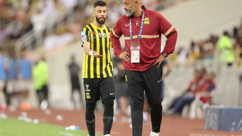 بعد اتهامه بالتمرد.. وكيل نجم الاتحاد يرد على نونو سانتو