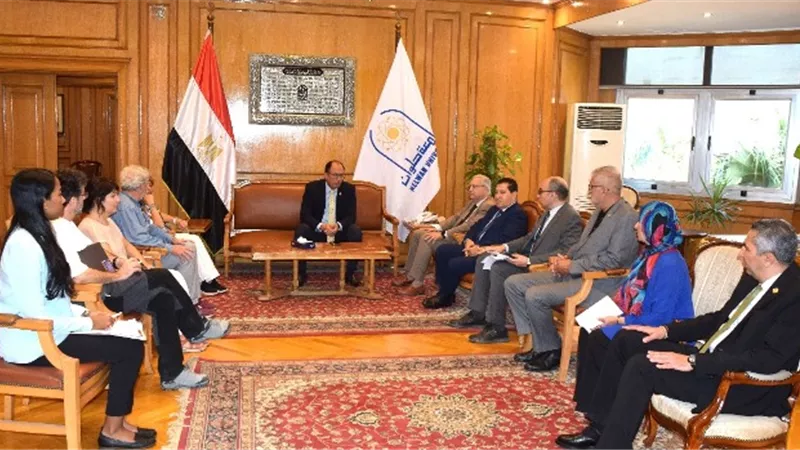 رئيس جامعة حلوان يعلن تفاصيل التعاون مع جامعة غرناطة الإسبانية