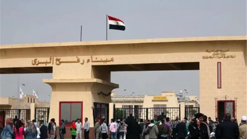 مصر ترفض إجلاء الرعايا الأجانب بعد رفض إسرائيل إجلاء المزيد من الجرحى بمستشفيات غزة