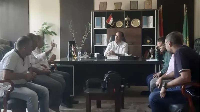رئيس جهاز الشروق يكشف نتائج اجتماعه مع ممثلى السكان بالمدينة صور