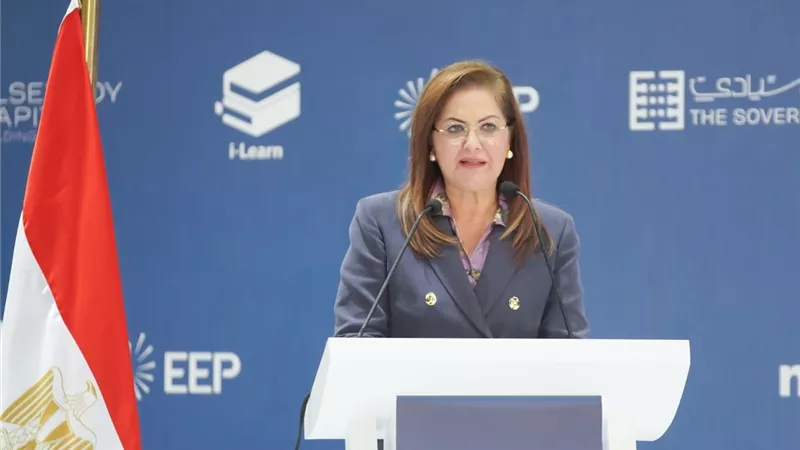 التخطيط تستعرض أهم المشروعات المستهدفة بقطاع التموين في 23/2024