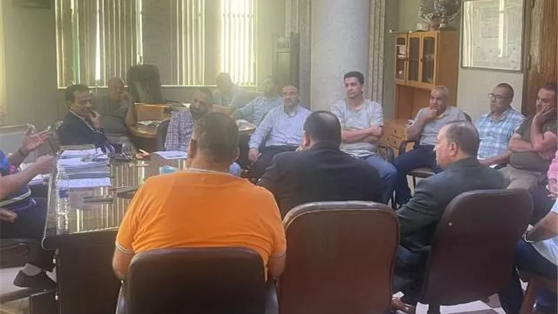 تفاصيل زيارة رئيس شركة القناة لتوزيع الكهرباء لقطاع المدن الجديدة