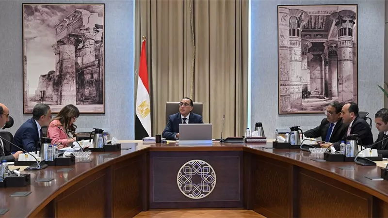 رئيس الوزراء يكشف عن معيار «مهم» للحصول على الرخصة الذهبية