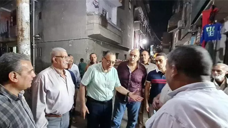 محافظ الشرقية يتفقد شوارع مدينة الزقازيق