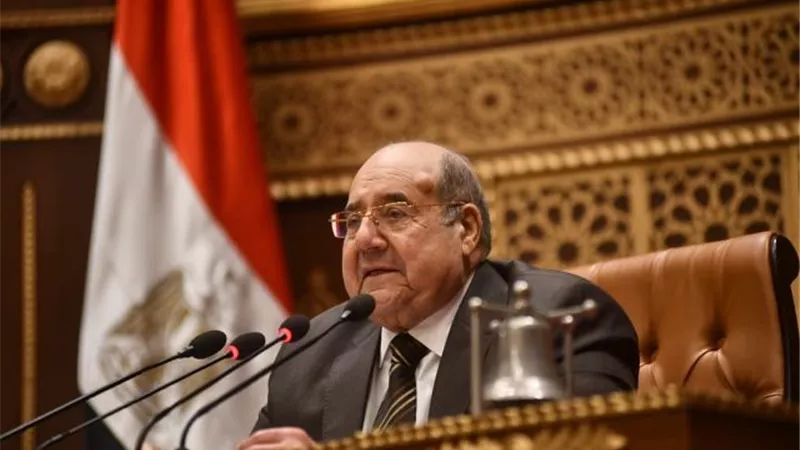 رئيس الشيوخ يؤكد أهمية وقاية المواطنين من انبعاثات الكربون